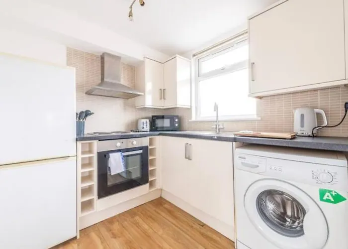 Διαμέρισμα Centralised 2 Bedroom By Prestige Lets *