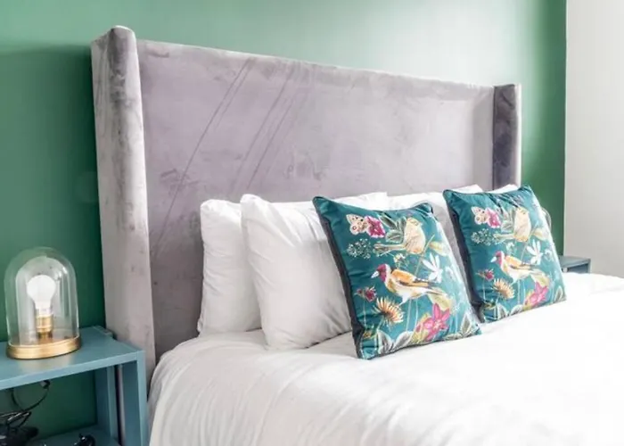 Centralised 2 Bedroom By Prestige Lets بريستول